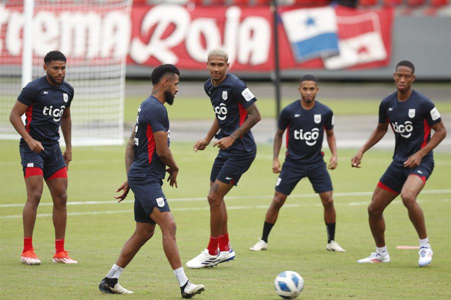 Jugadores de la selección de fútbol de mayores de Panamá./ EFE